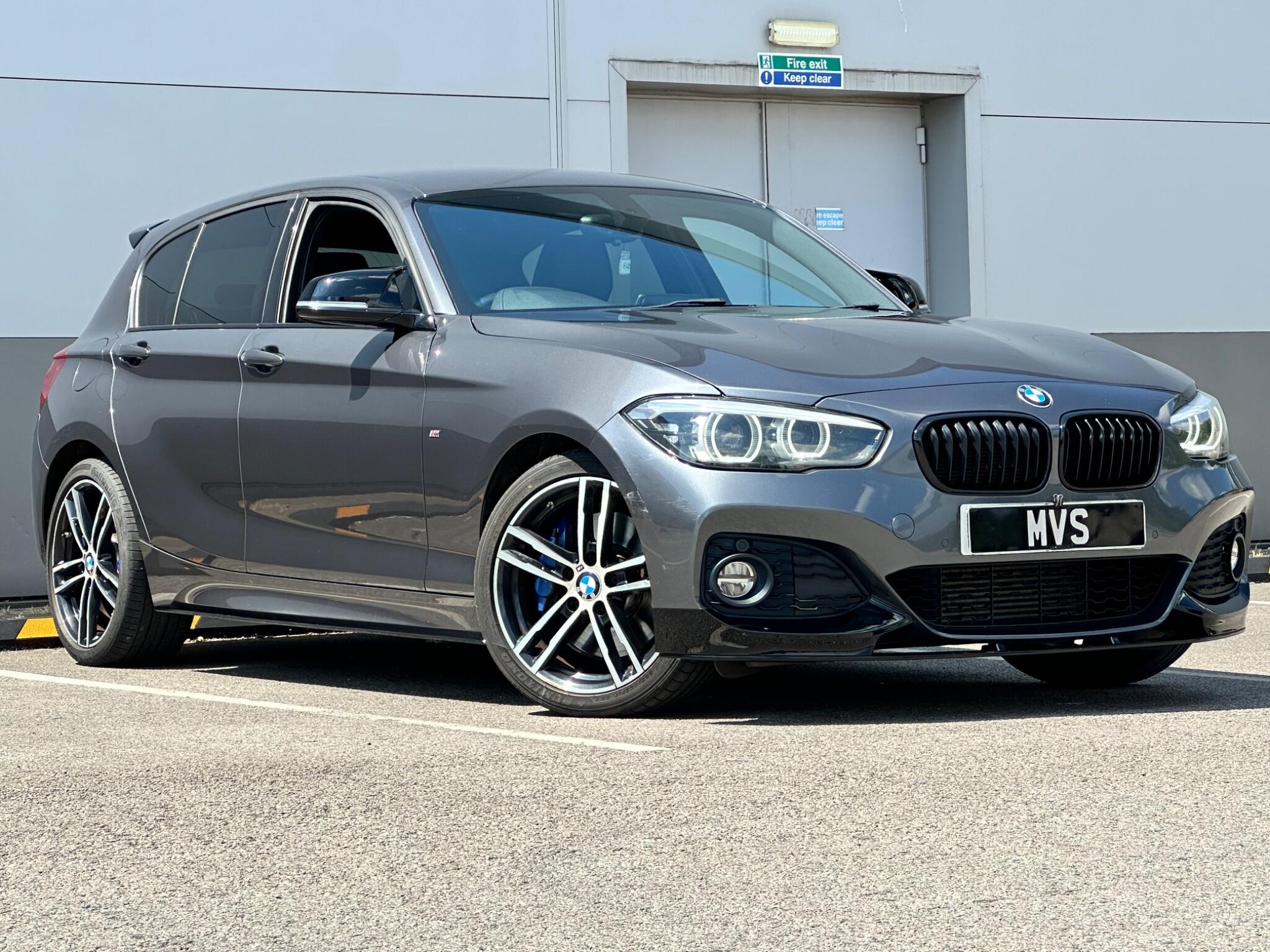 BMW 1 Series view 7