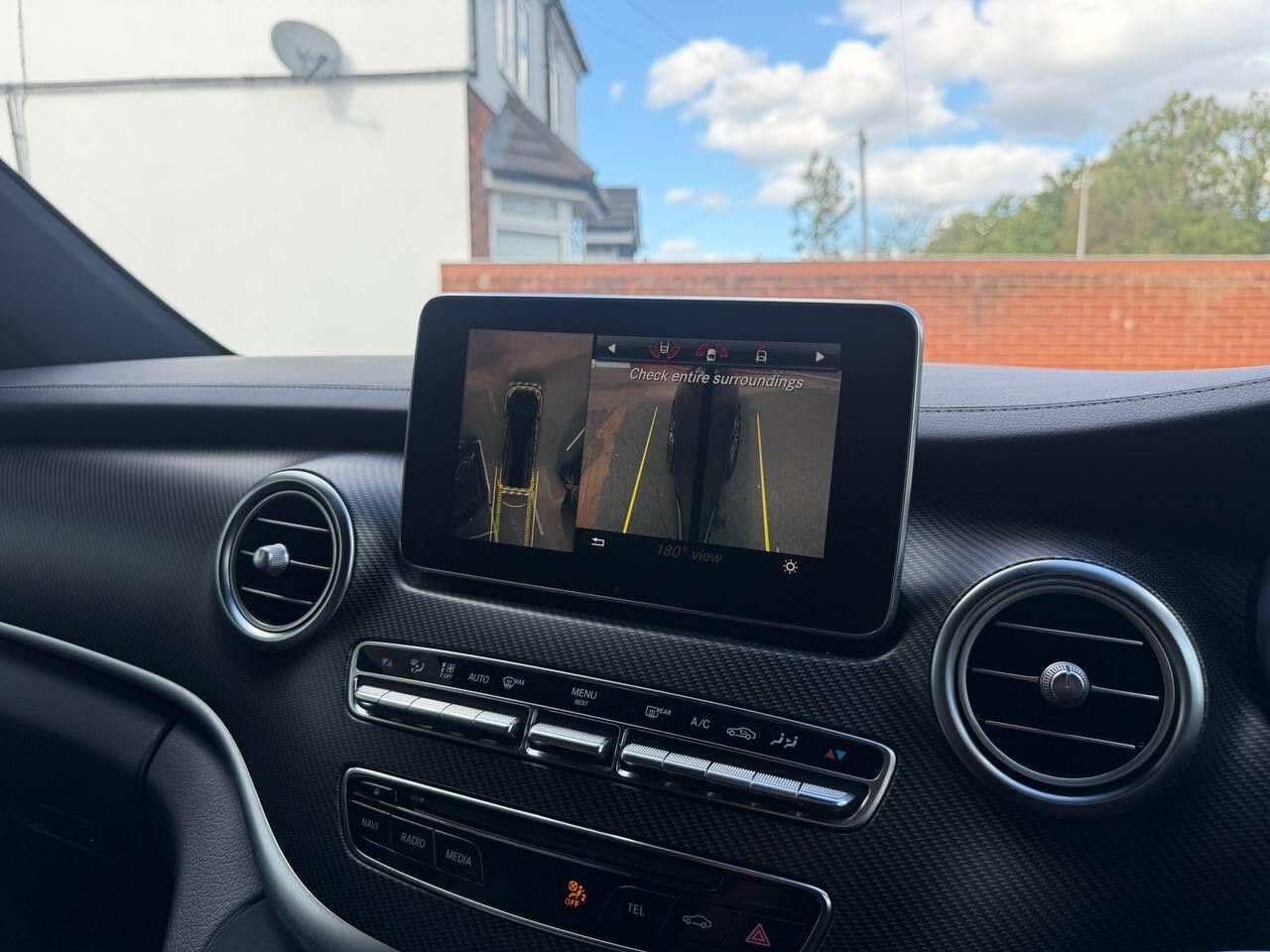 Mercedes-Benz V-Class view 41