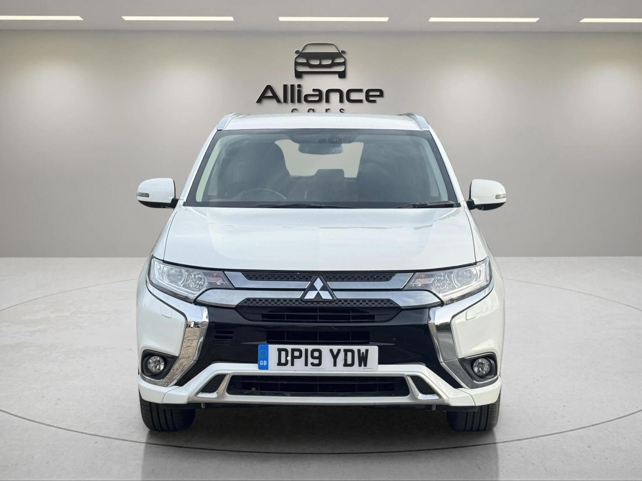 Mitsubishi Outlander view 77