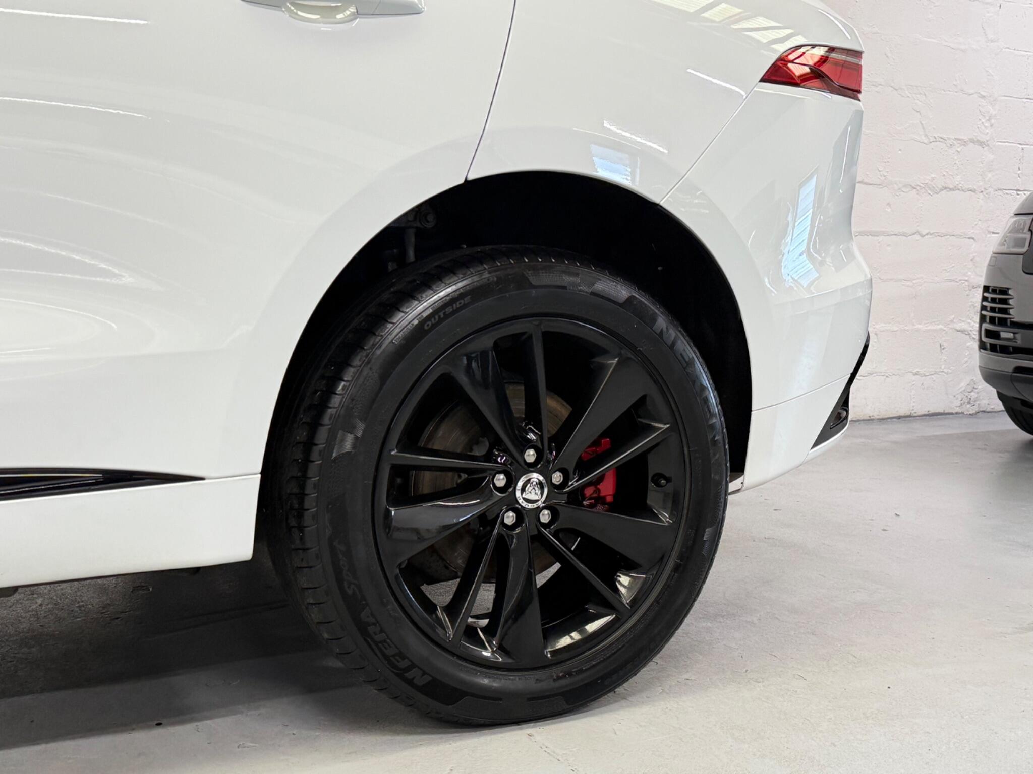 Jaguar F-Pace view 19