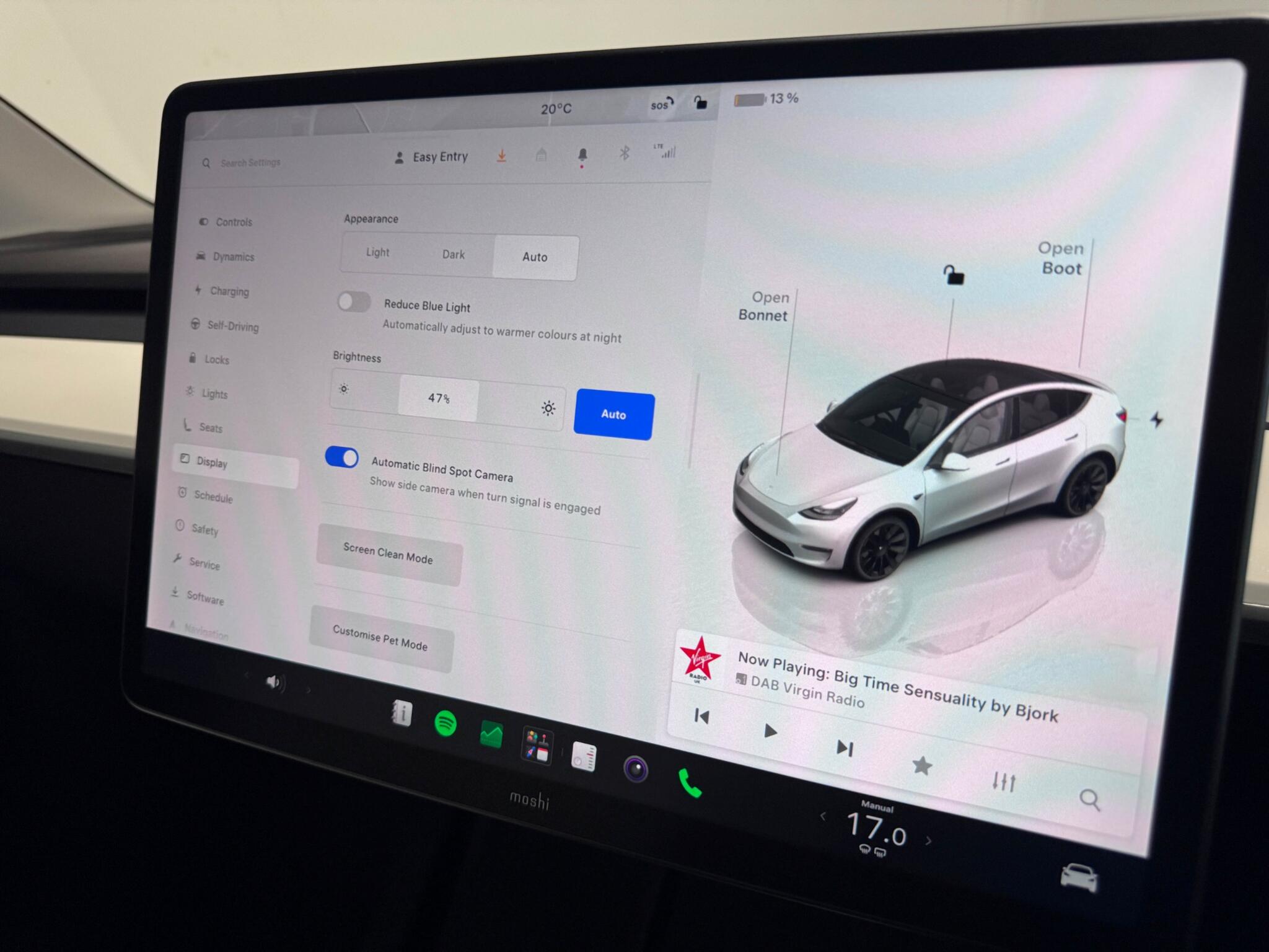 Tesla Model Y view 41