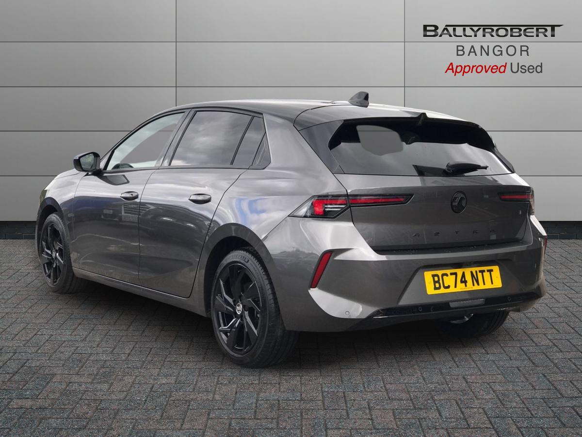 Vauxhall Astra view 2
