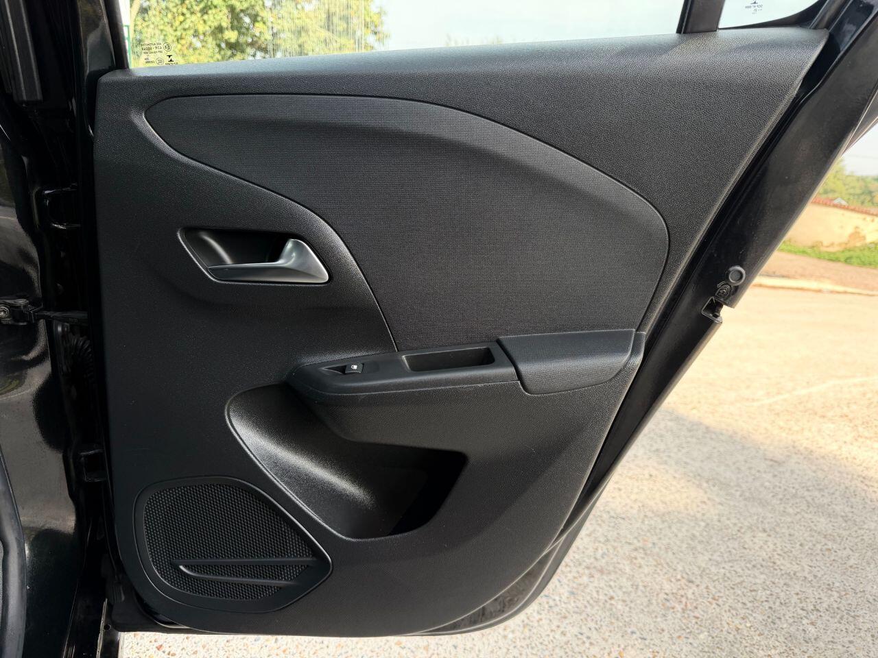 Vauxhall Corsa view 18
