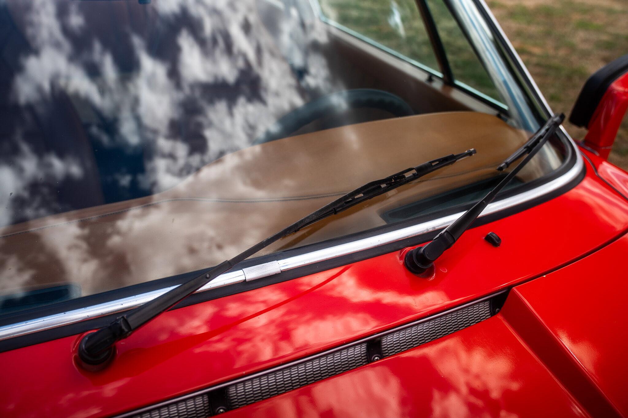Porsche 911 view 41