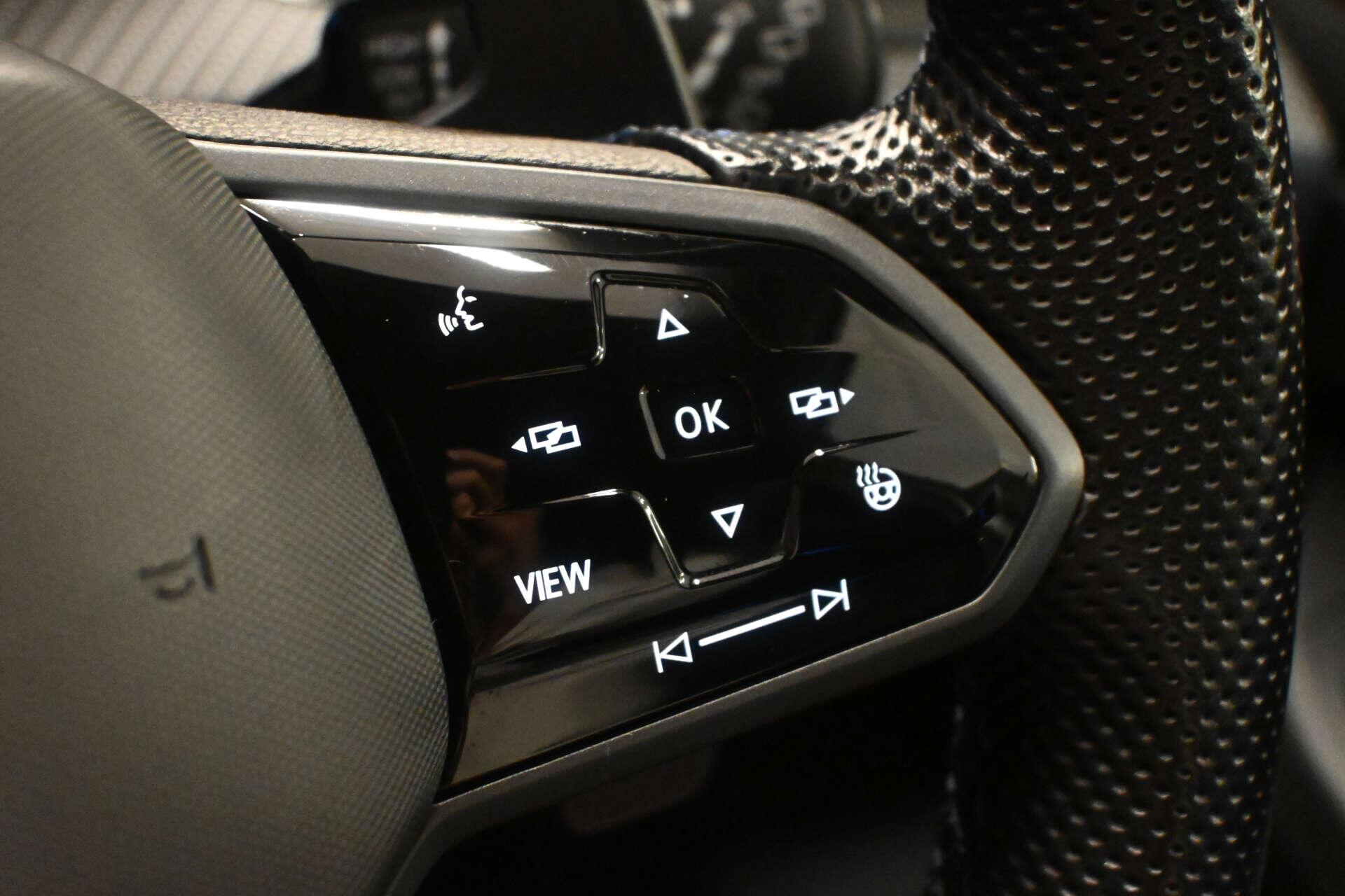 Volkswagen Golf view 53