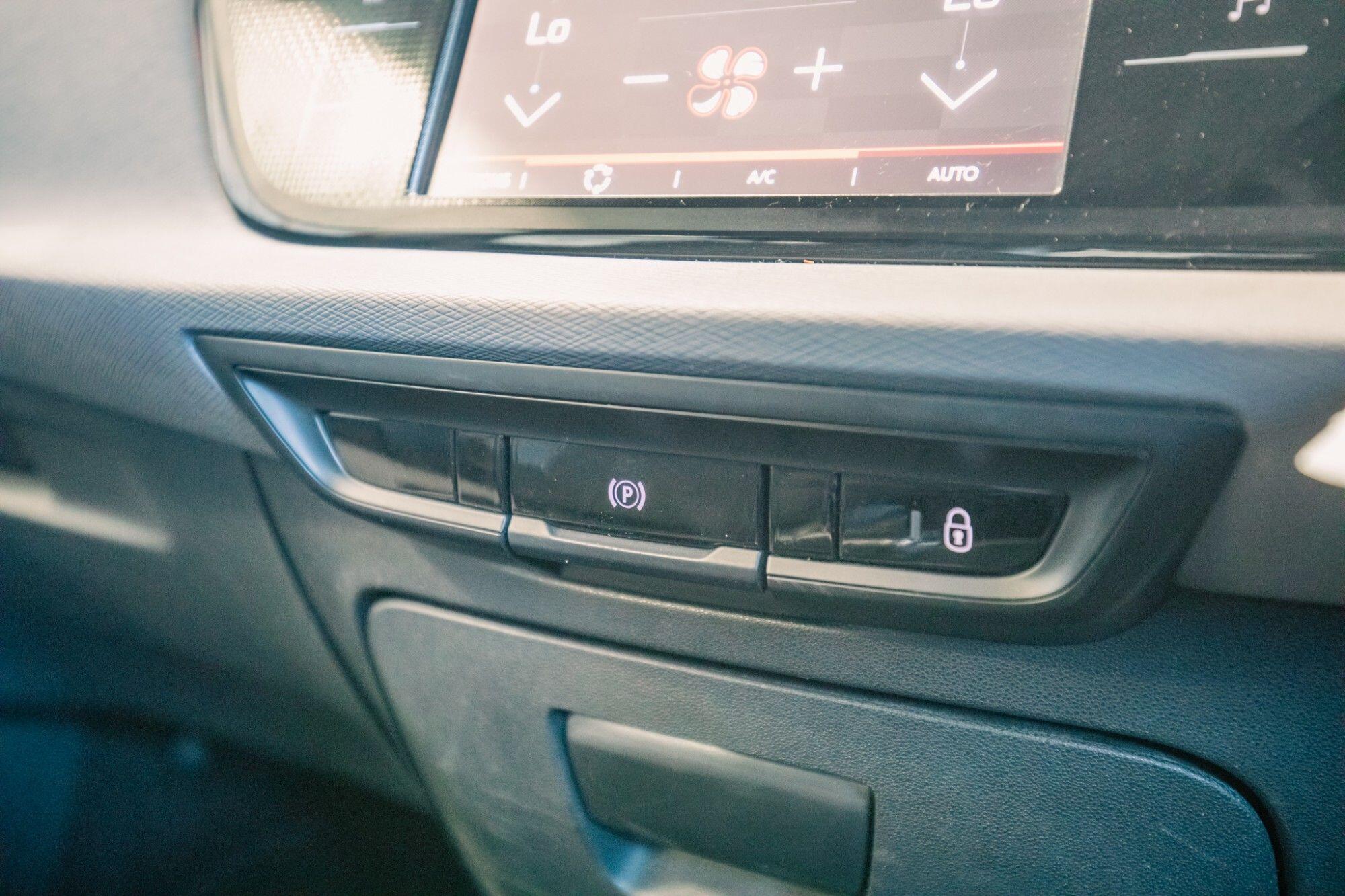 Citroen Grand C4 Spacetourer view 21