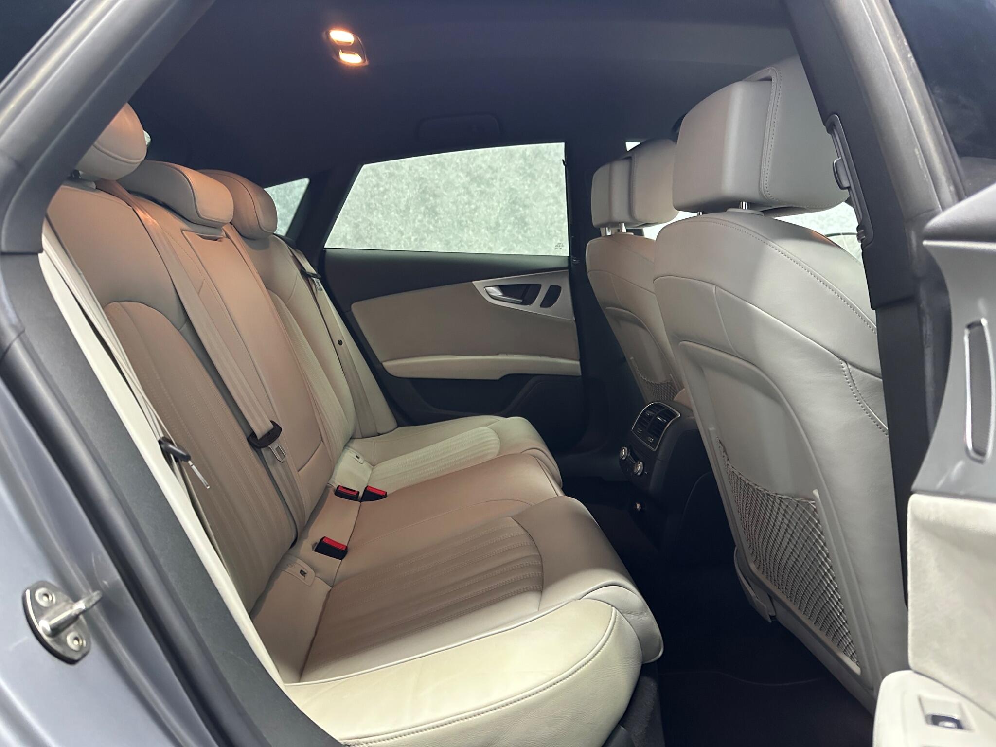 Audi A7 view 10