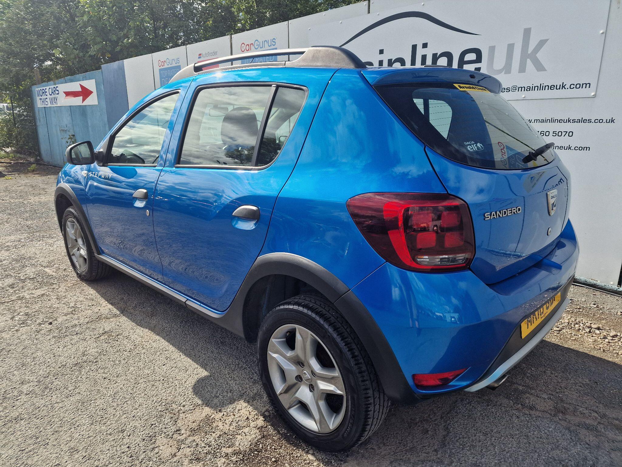 Dacia Sandero view 11