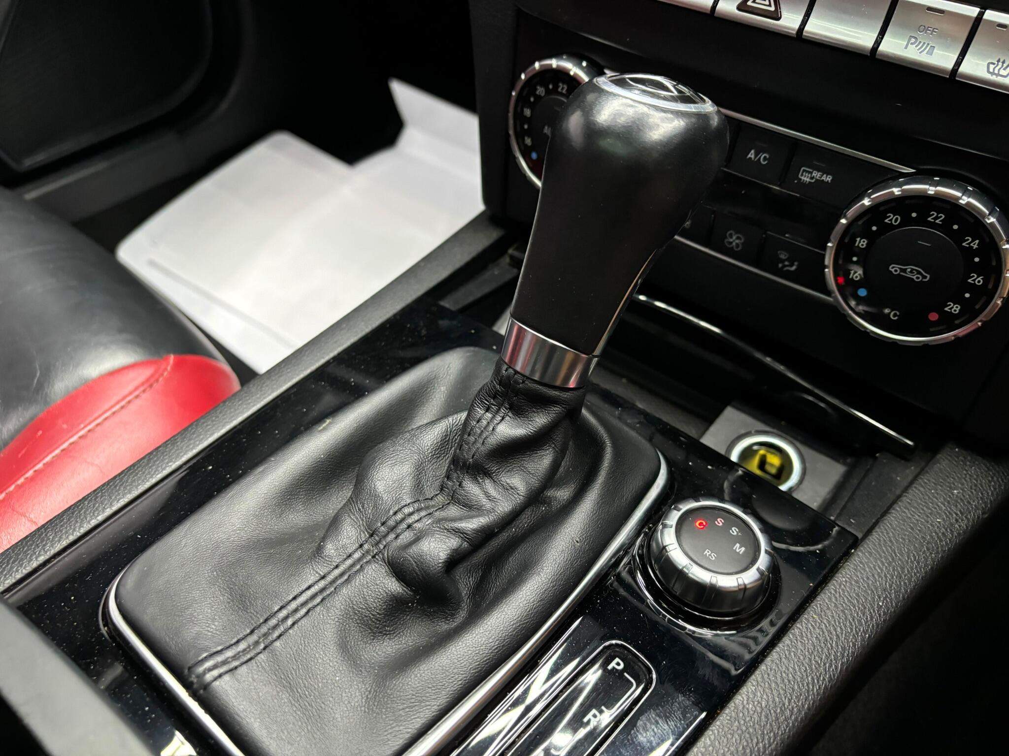 Mercedes-Benz C Class view 10