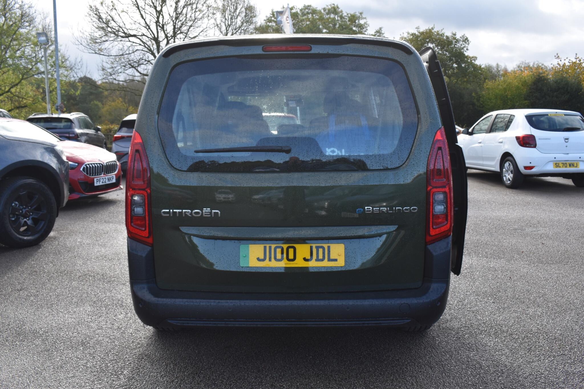 e-Berlingo - 52kWh PLUS XL Auto 5dr (7.4kW Charger) - Image 25