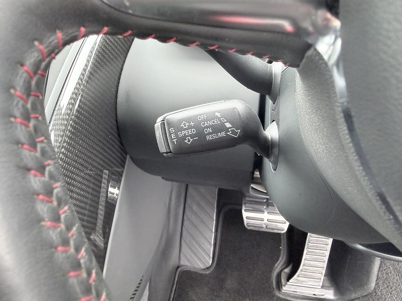 Audi R8 view 26