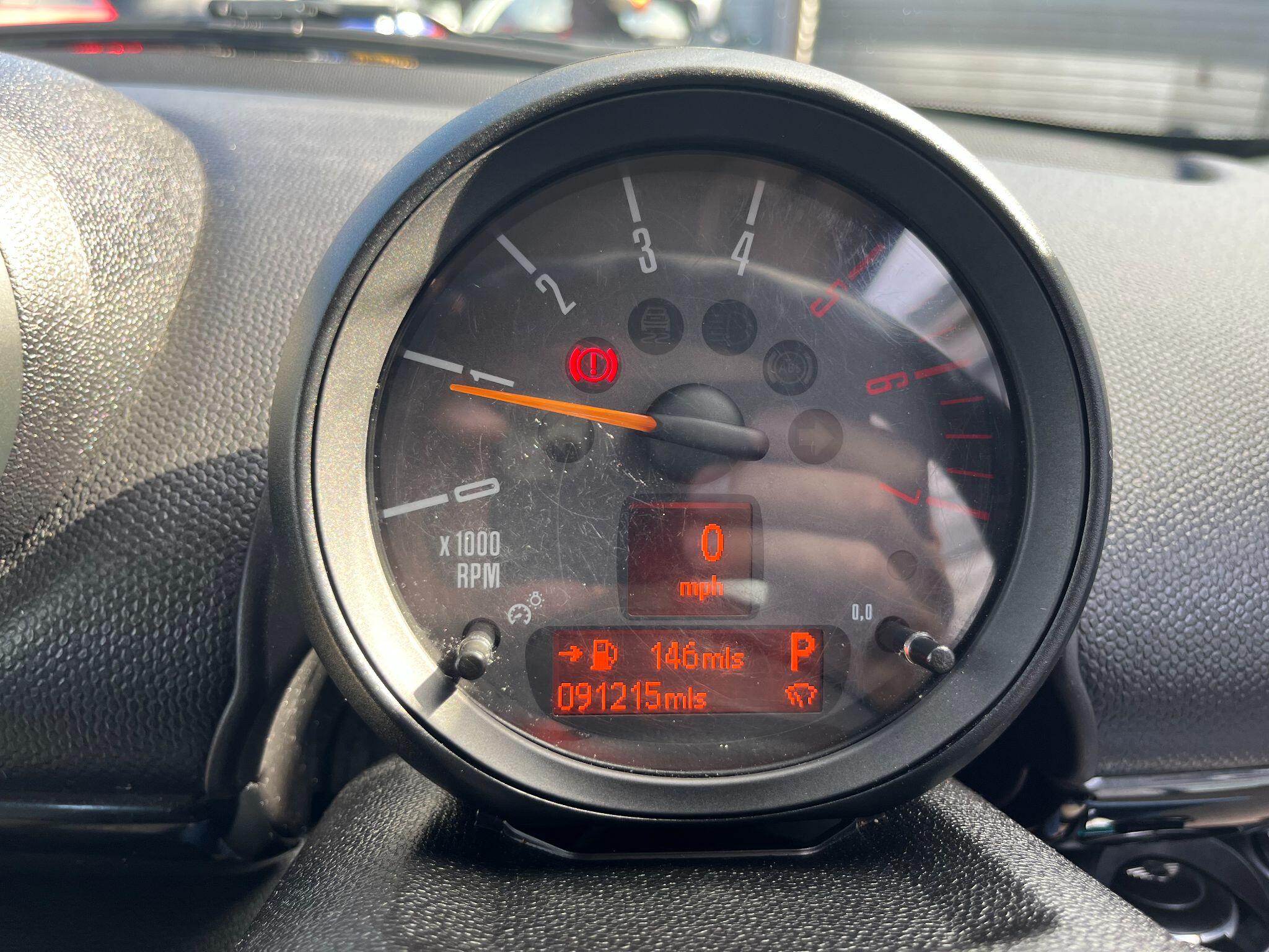 Mini Countryman view 15