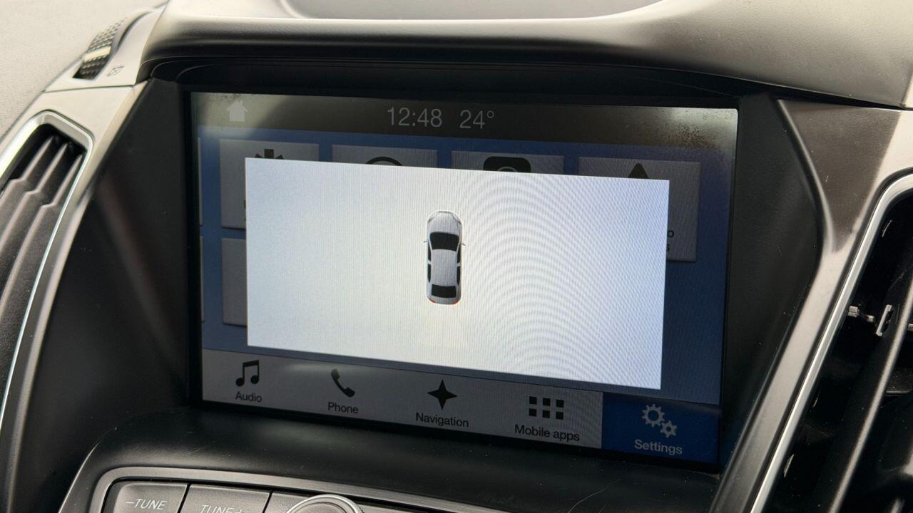 Ford C-Max view 18