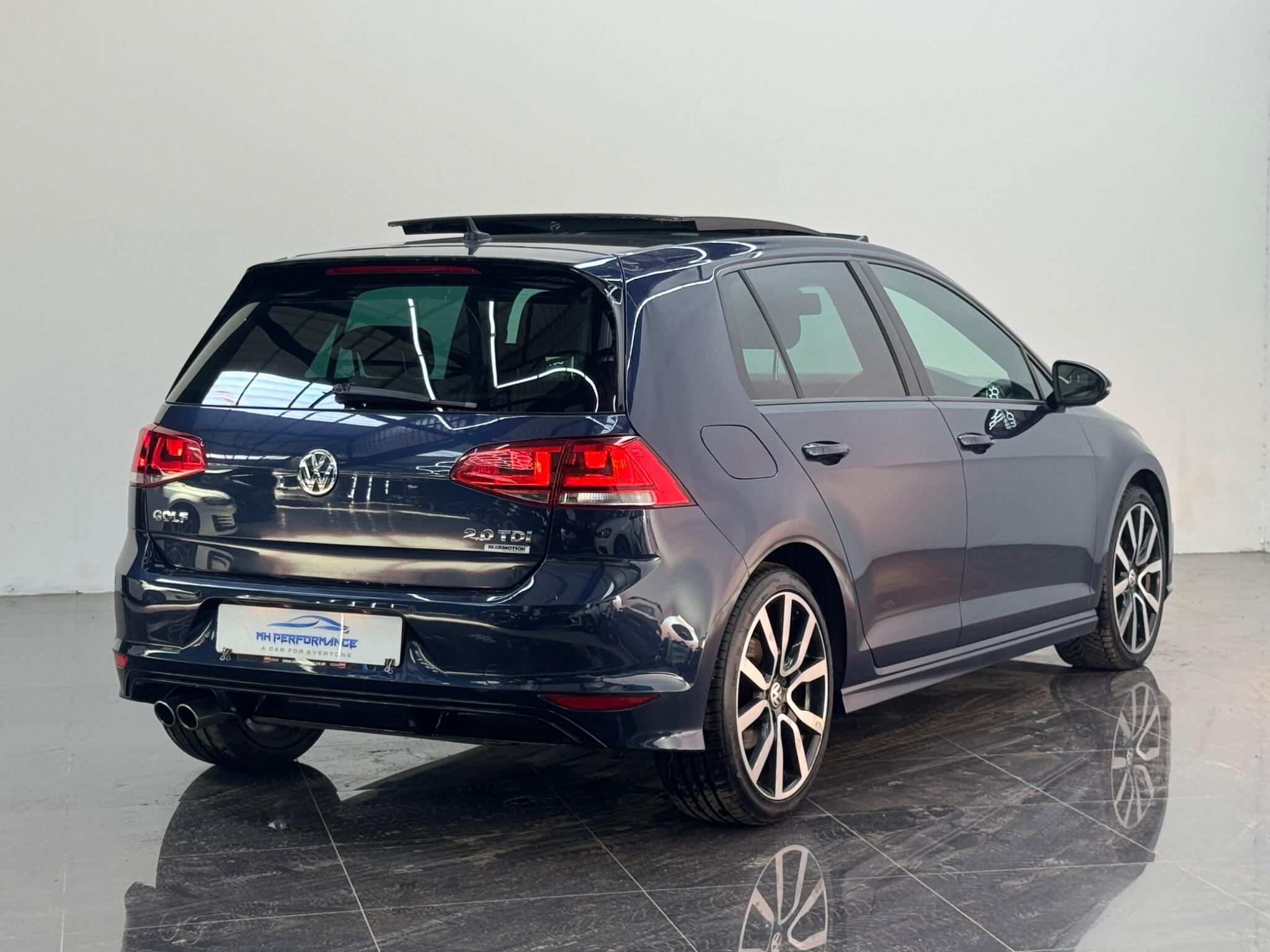 Volkswagen Golf view 9