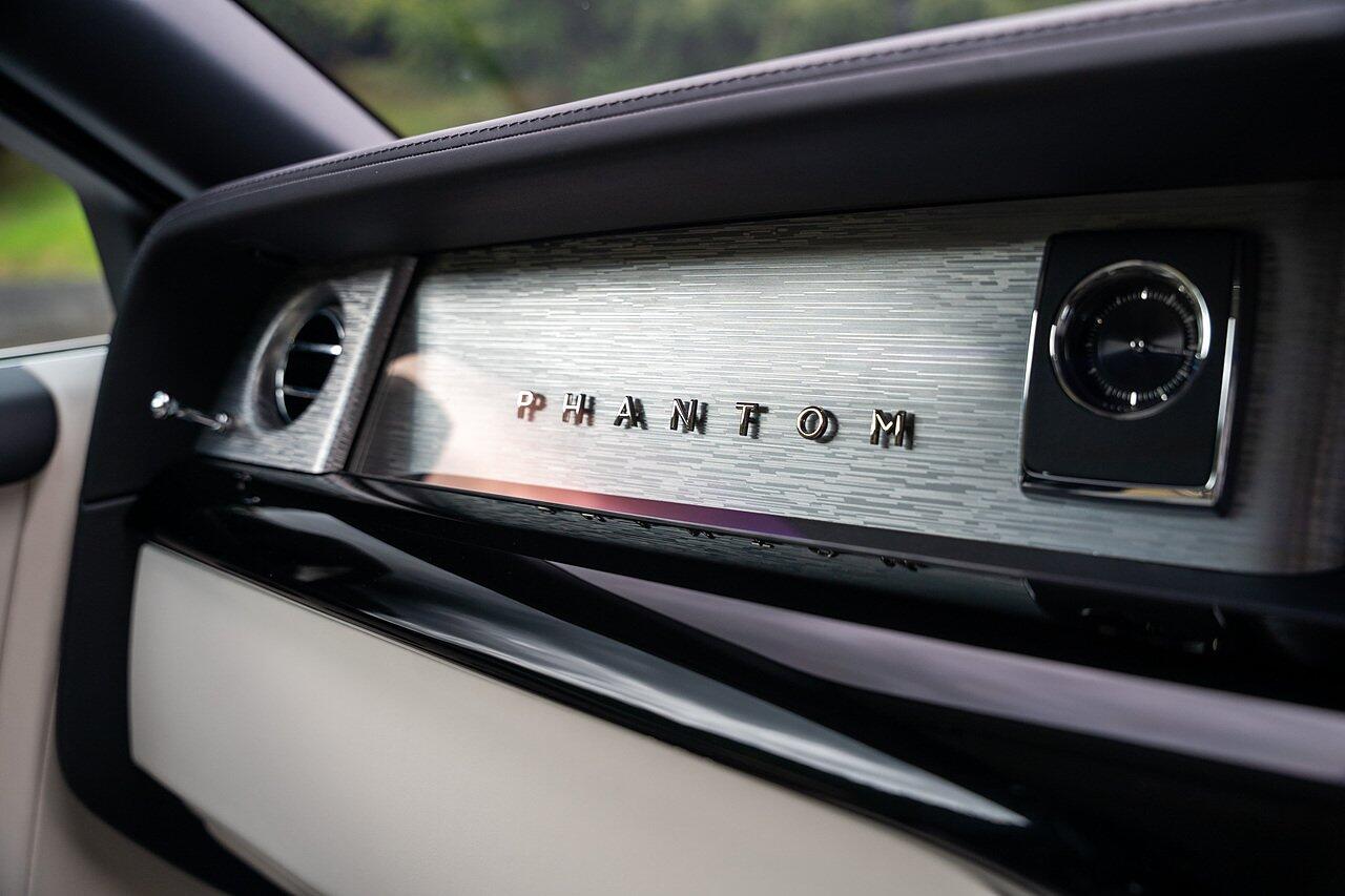 Rolls-Royce Phantom view 46