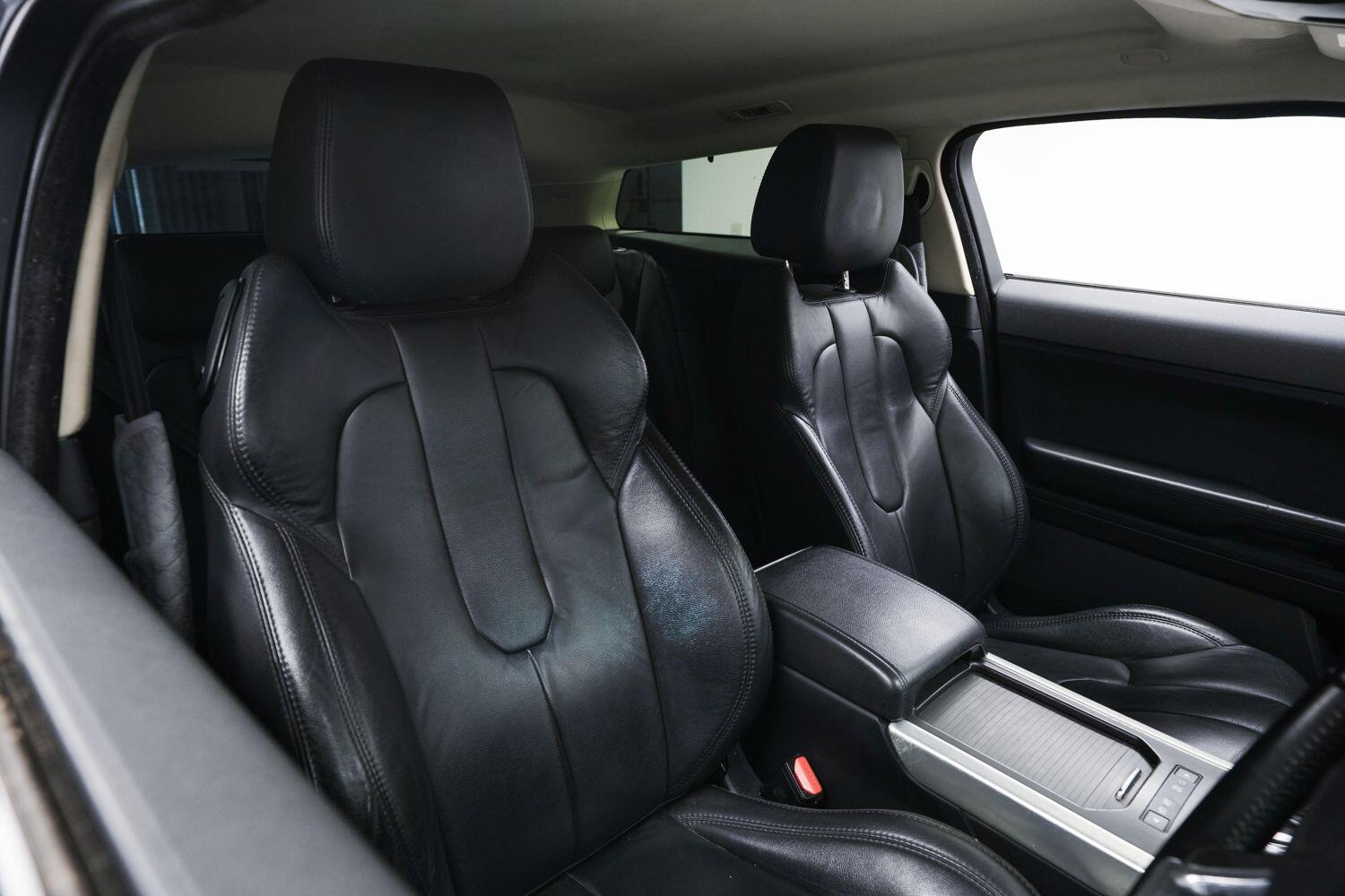 Land Rover Range Rover Evoque view 9