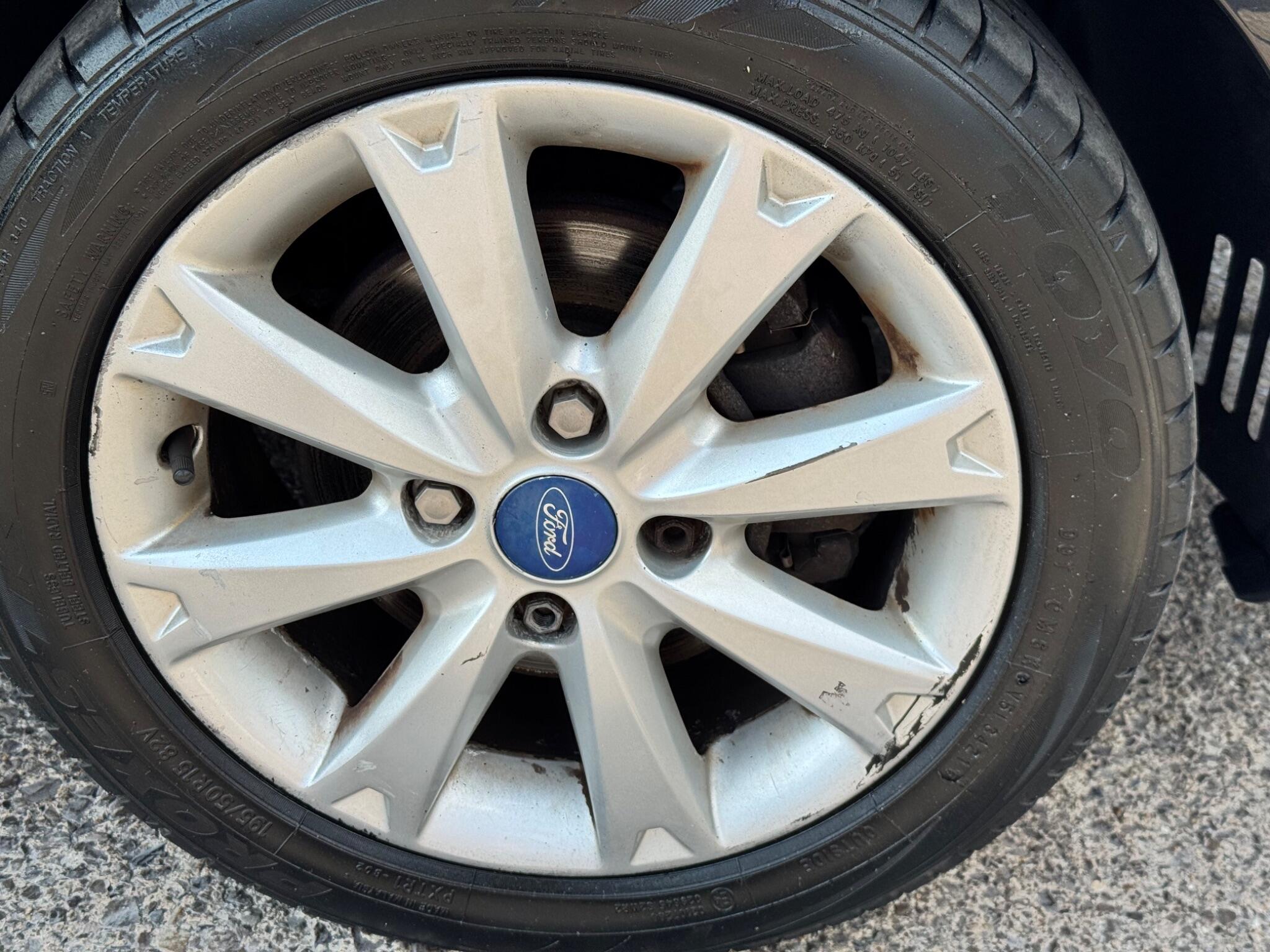 Ford Fiesta view 42
