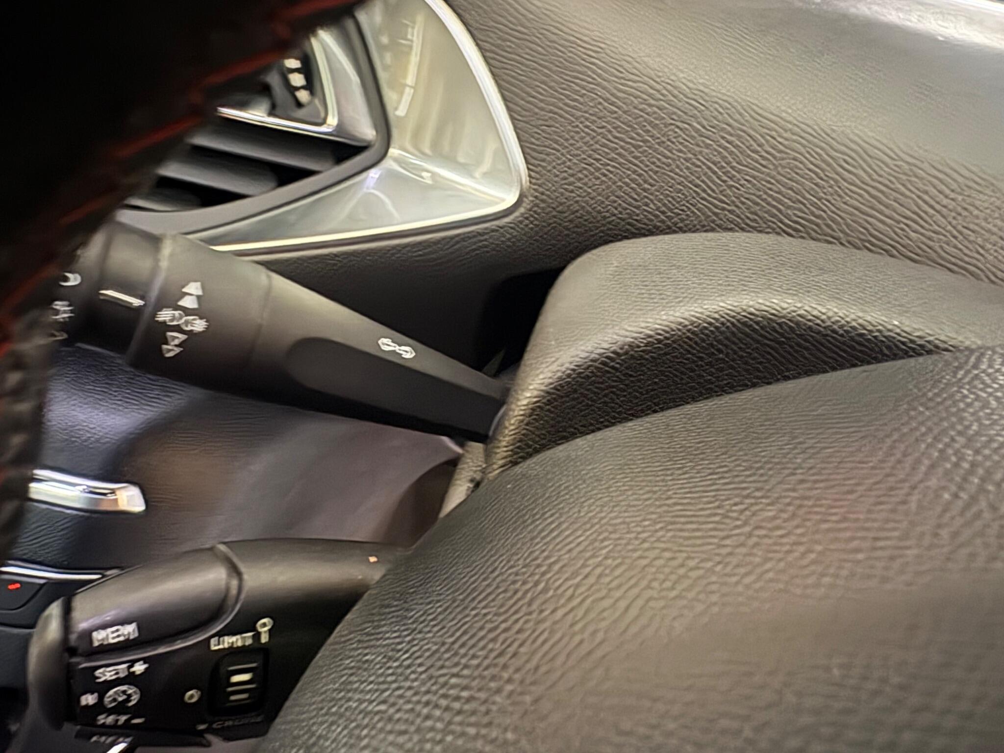 Peugeot 308 view 32