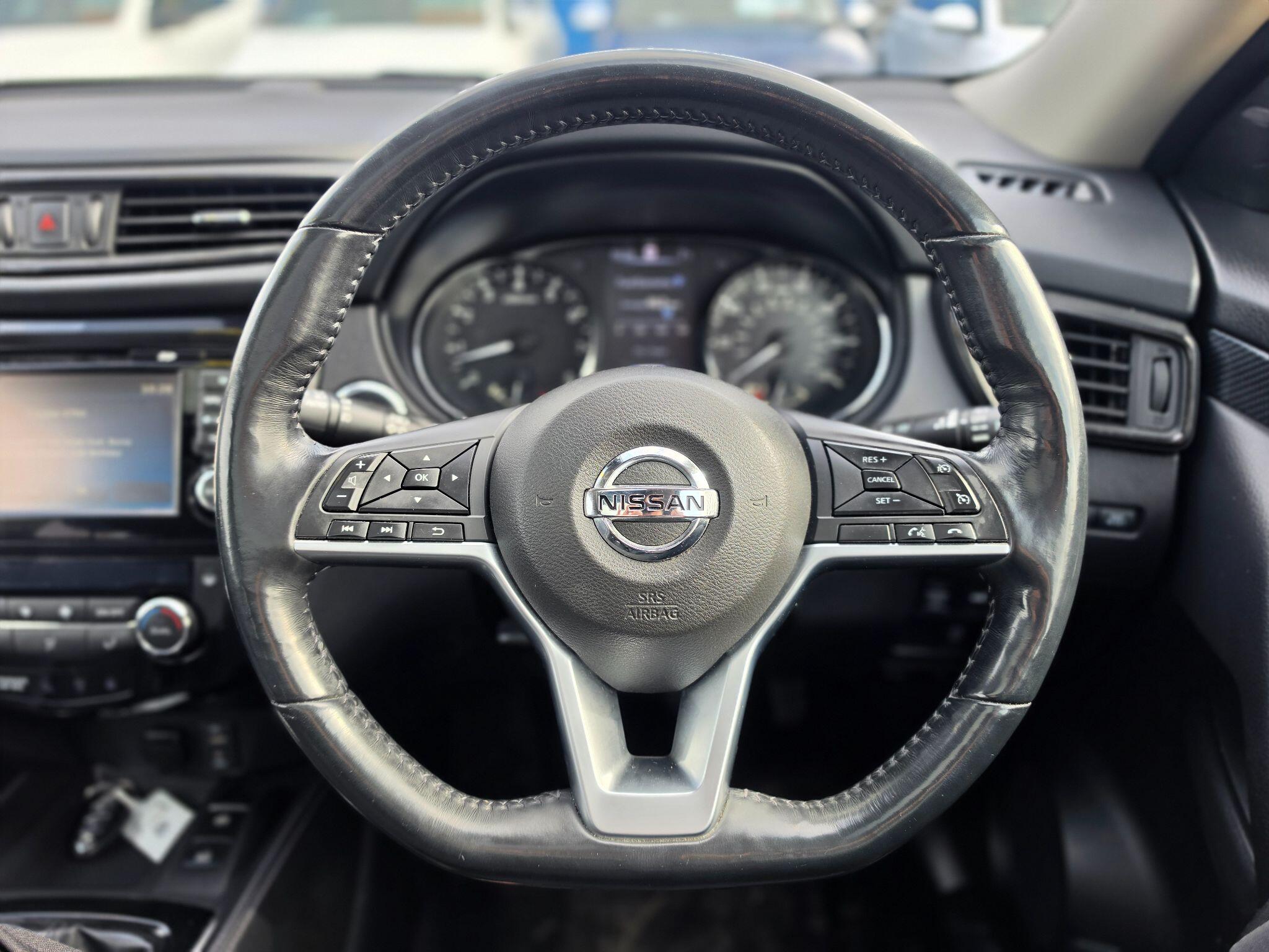 Nissan X-Trail view 12