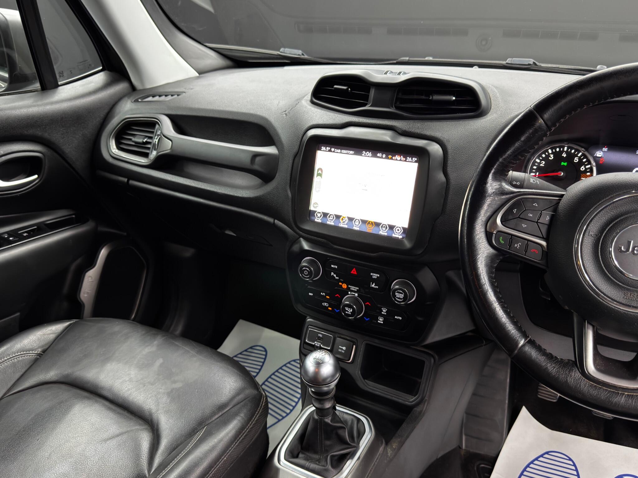 Jeep Renegade view 23