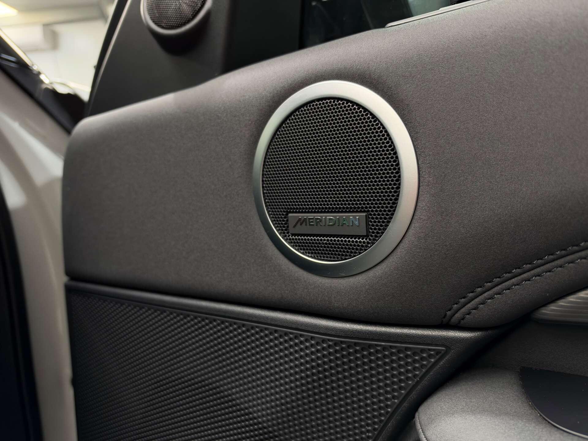 Land Rover Discovery view 47