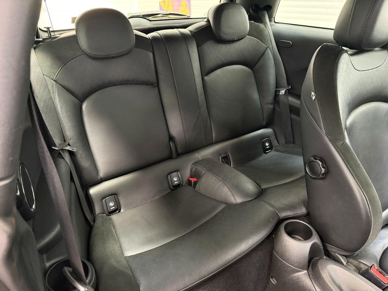 Mini Hatch view 21