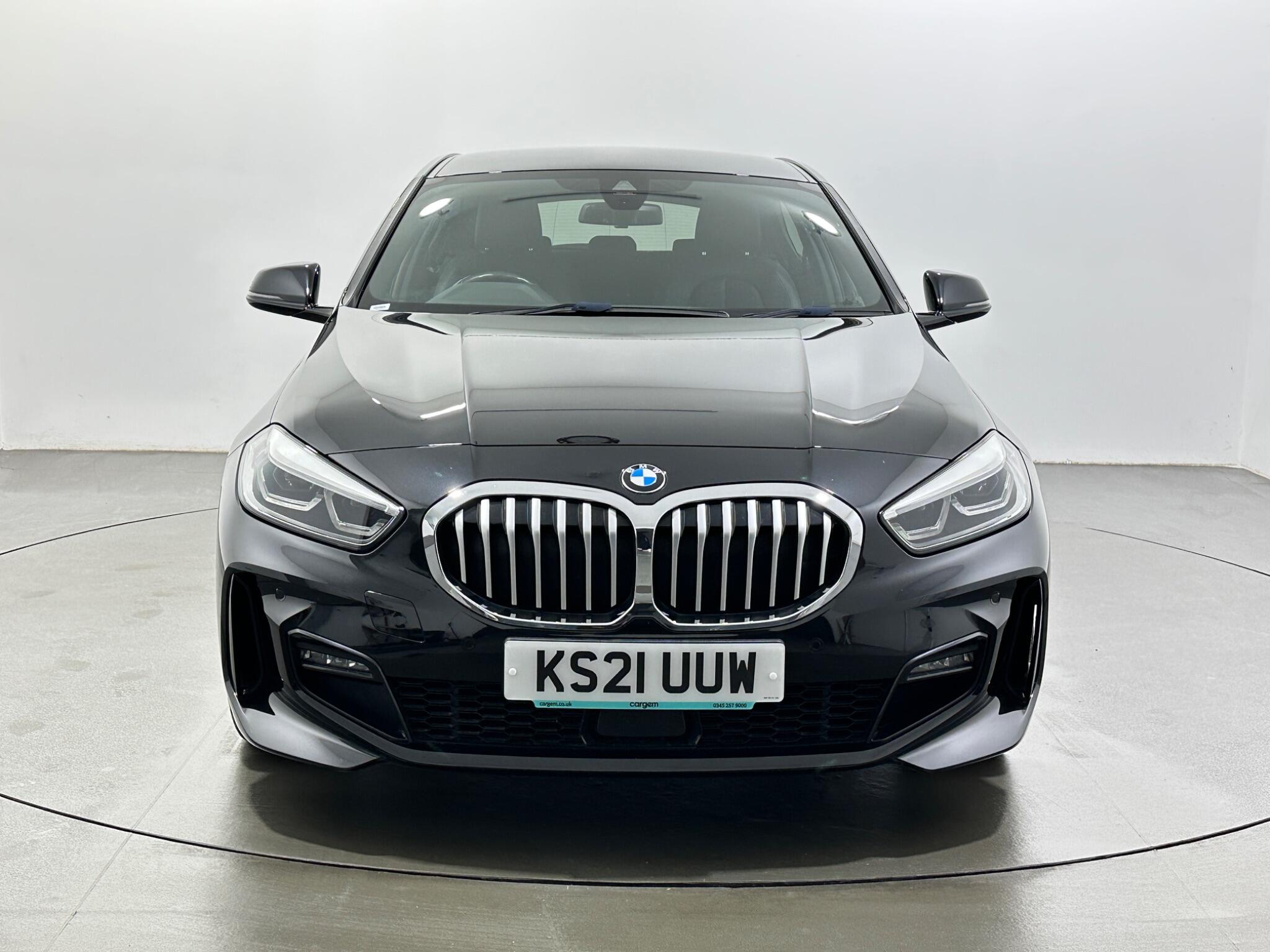 BMW 1 Series view 3