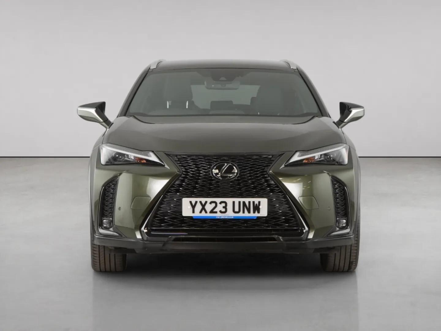 Lexus Ux view 5