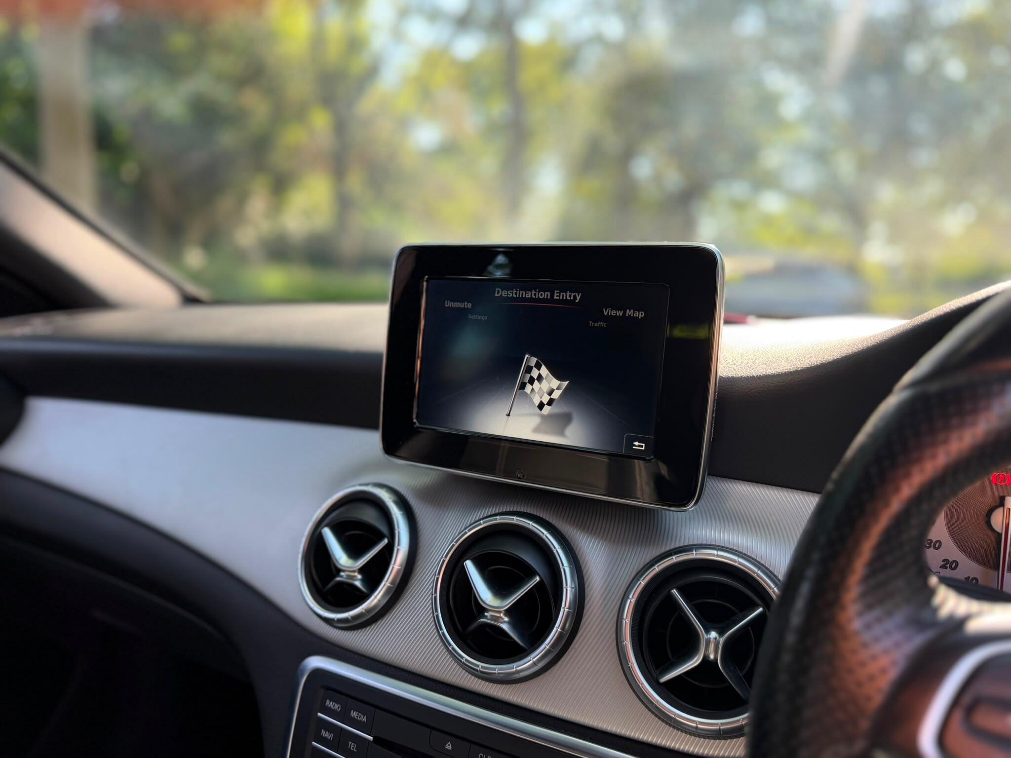 Mercedes-Benz CLA view 20
