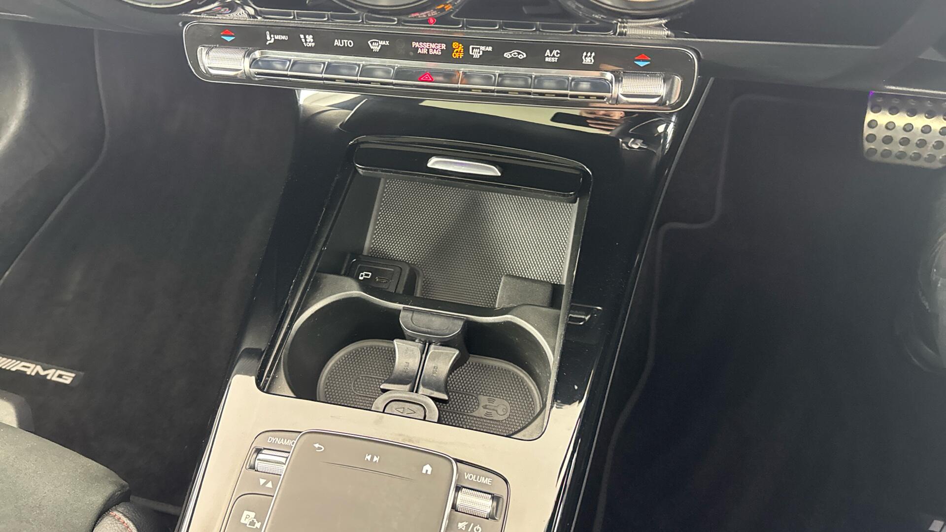 Mercedes-Benz CLA view 41
