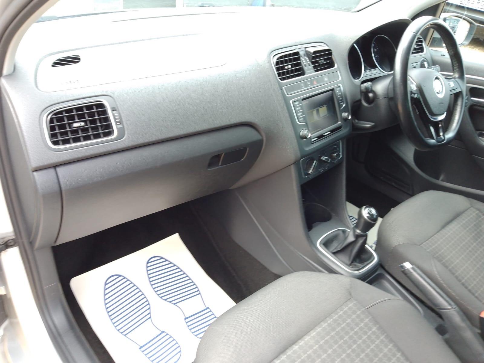 Volkswagen Polo view 23