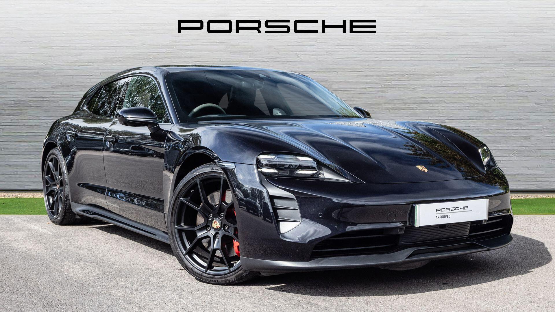 Porsche Taycan view 36