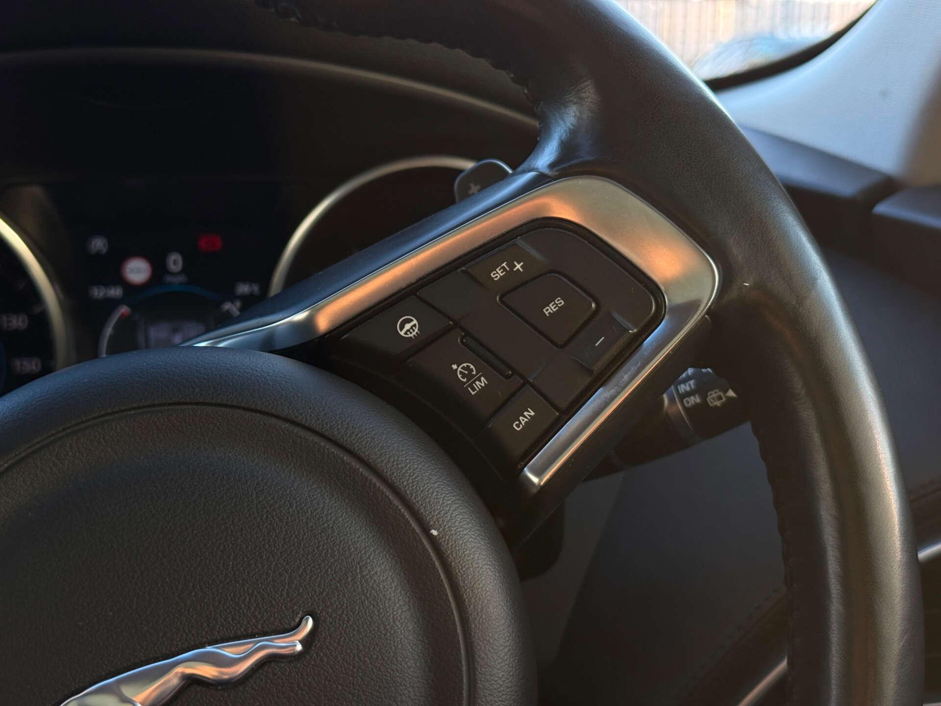 Jaguar F-Pace view 52