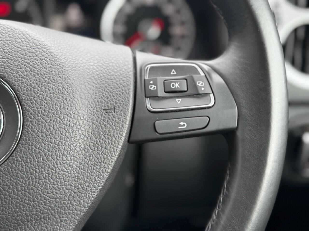 Volkswagen Tiguan view 31