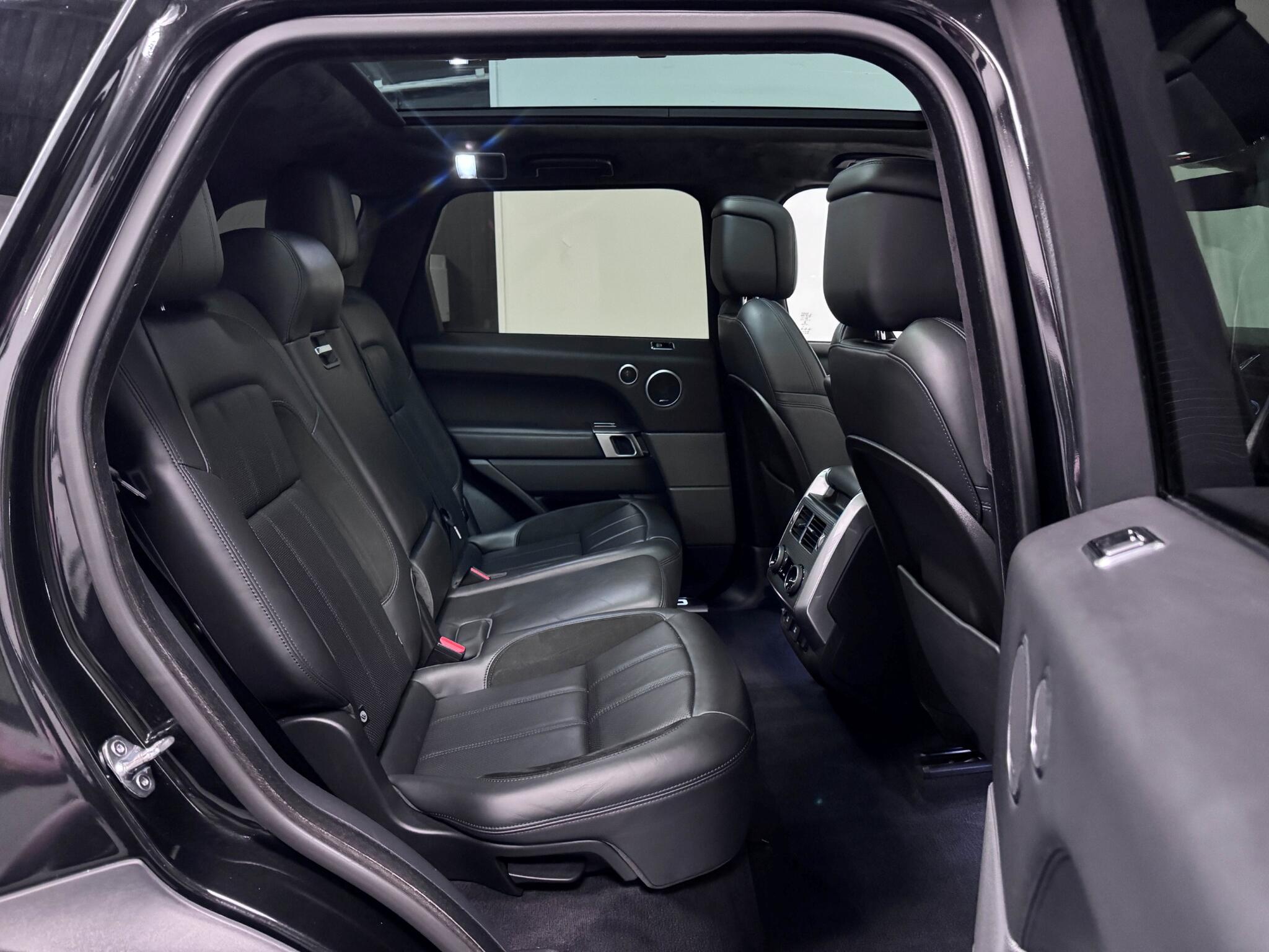 Land Rover Range Rover Sport view 33