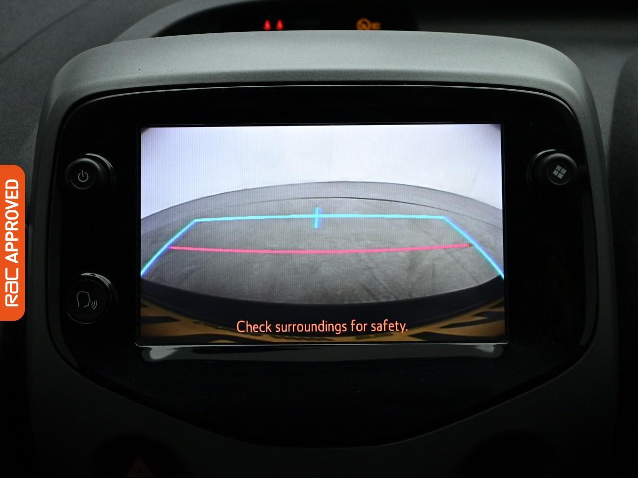 Toyota Aygo view 3