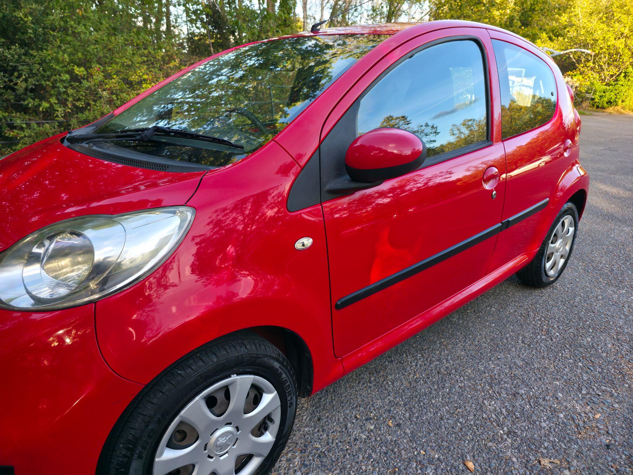 Peugeot 107 view 13