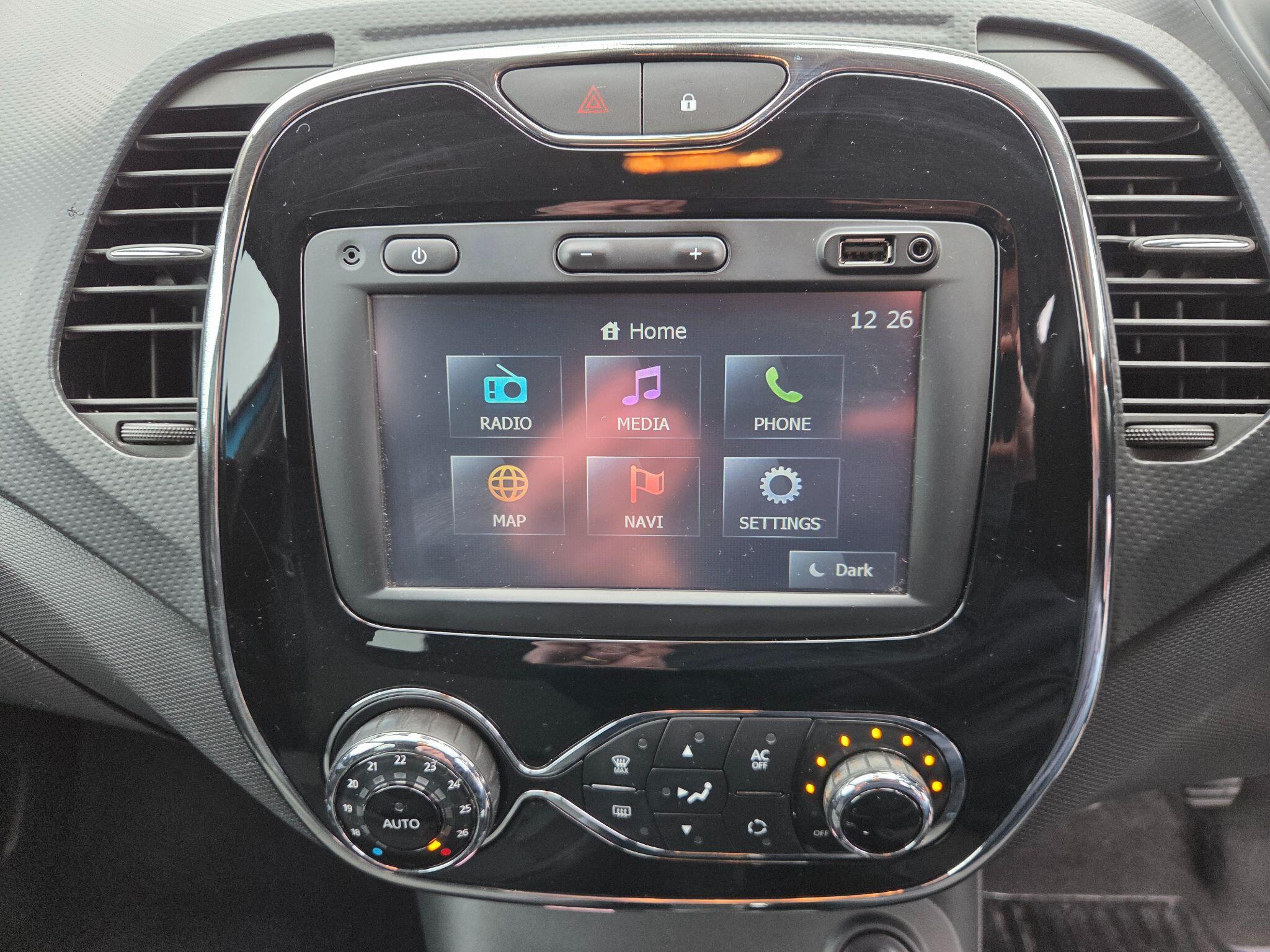 2015 Renault Captur image 13