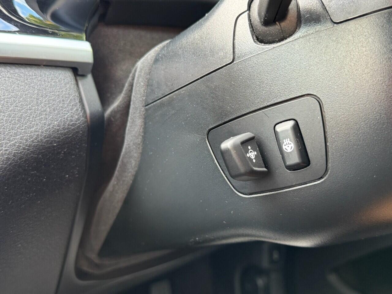 BMW 6 Series view 21
