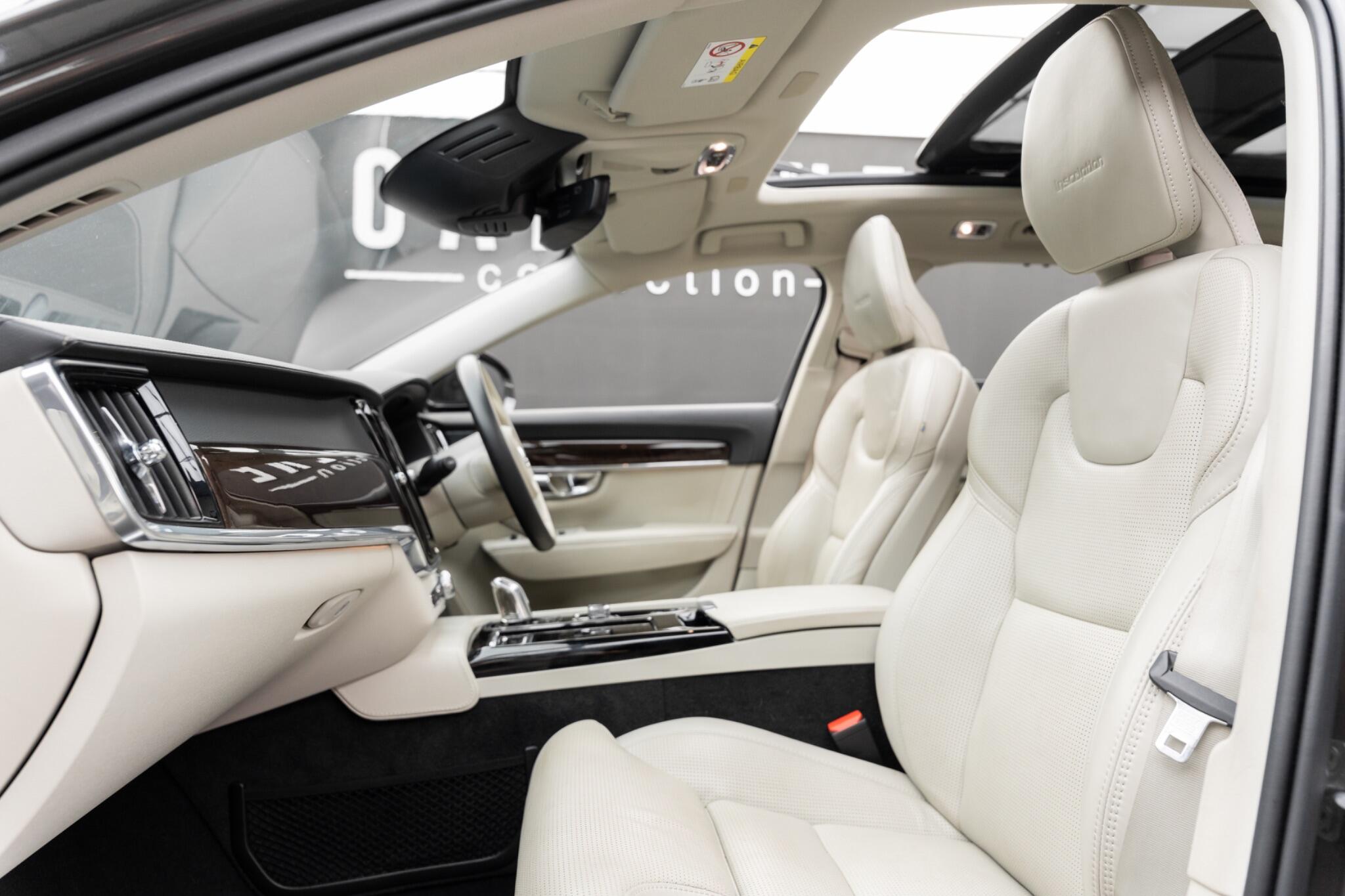 Volvo V90 view 2
