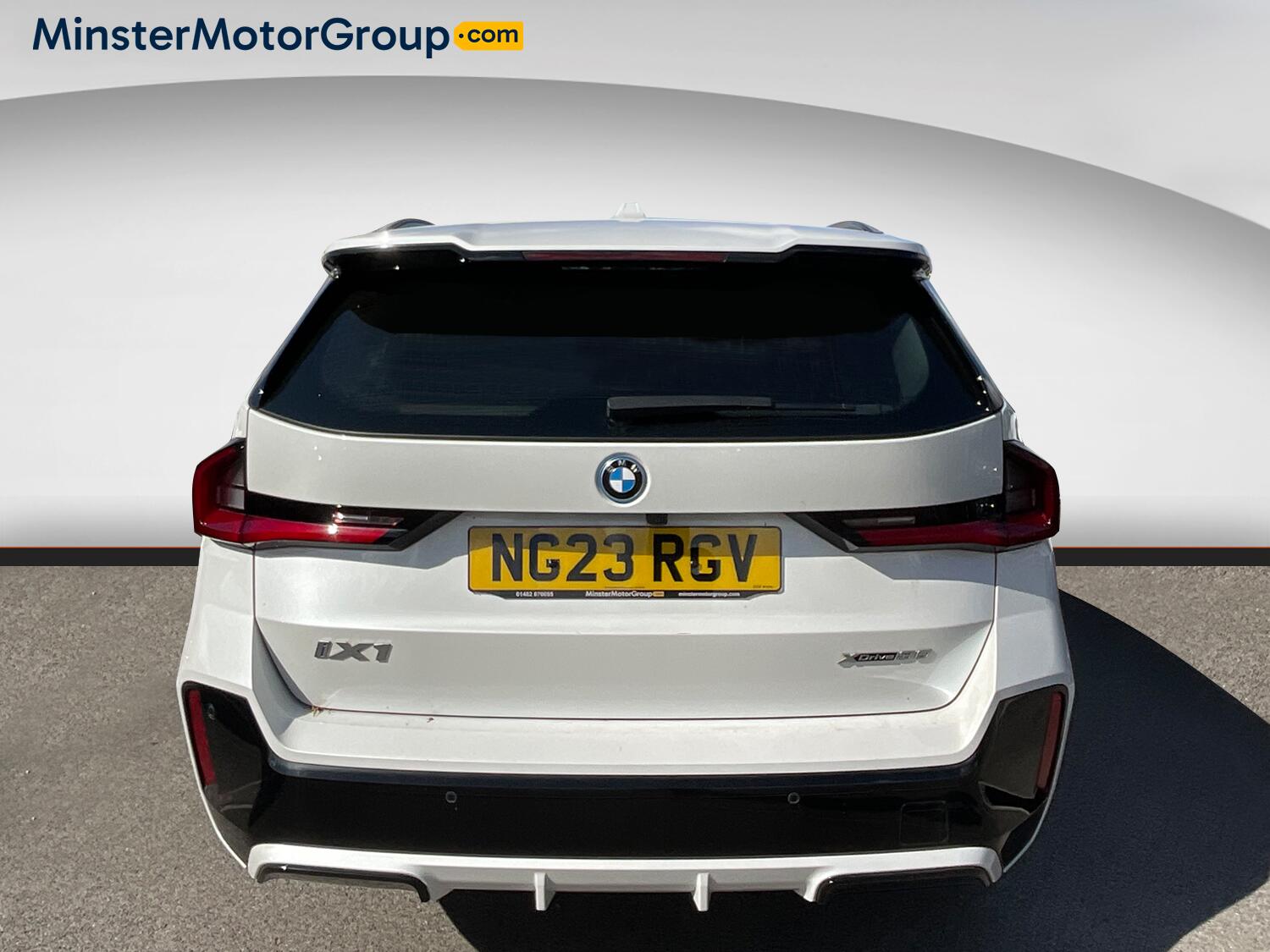 BMW Ix1 view 3