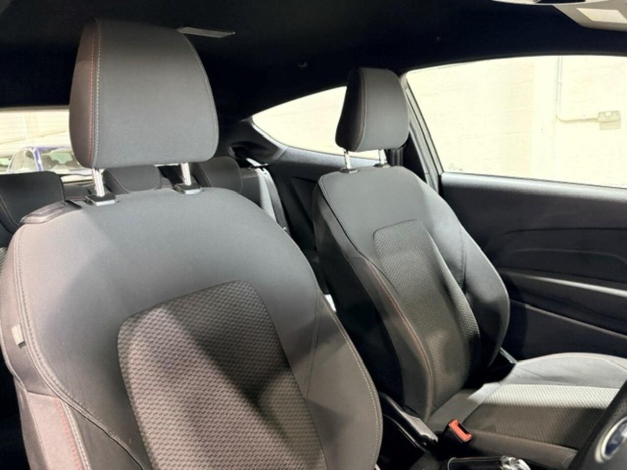Ford Fiesta view 26