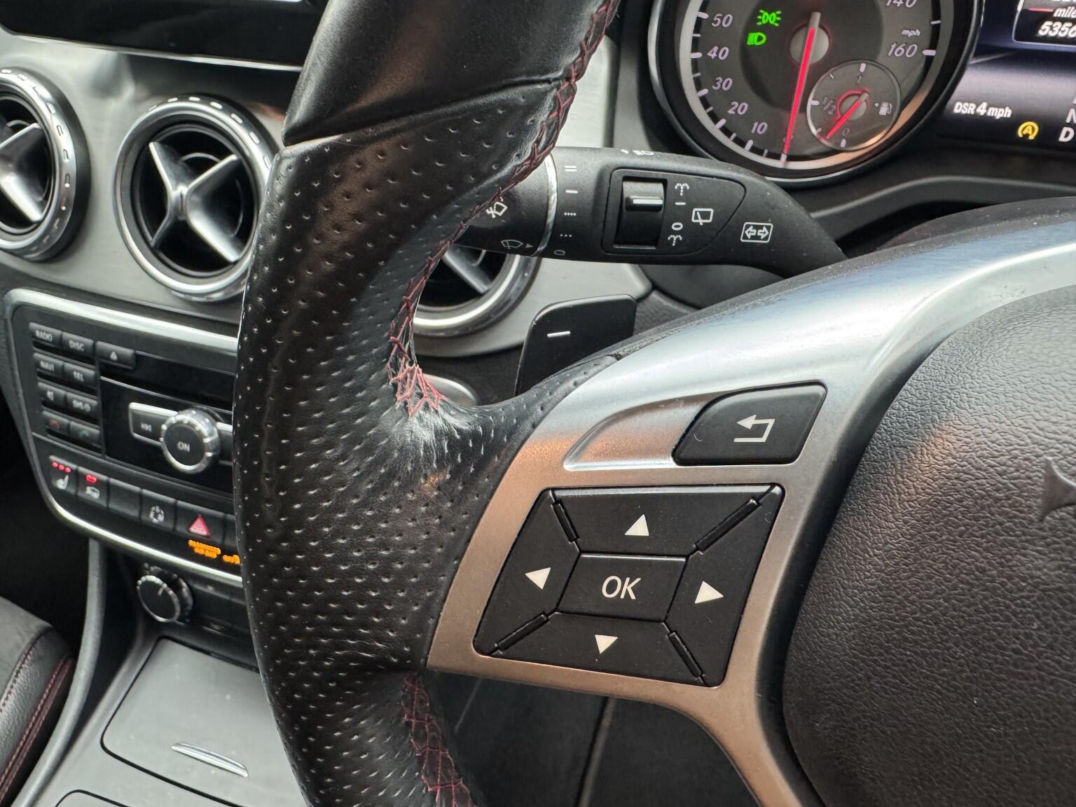 Mercedes-Benz GLA view 13