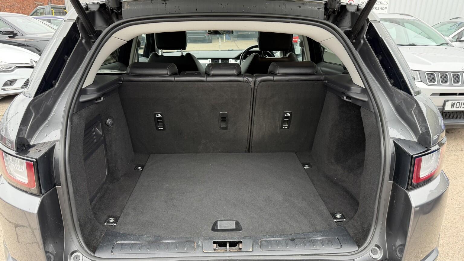 Land Rover Range Rover Evoque view 10