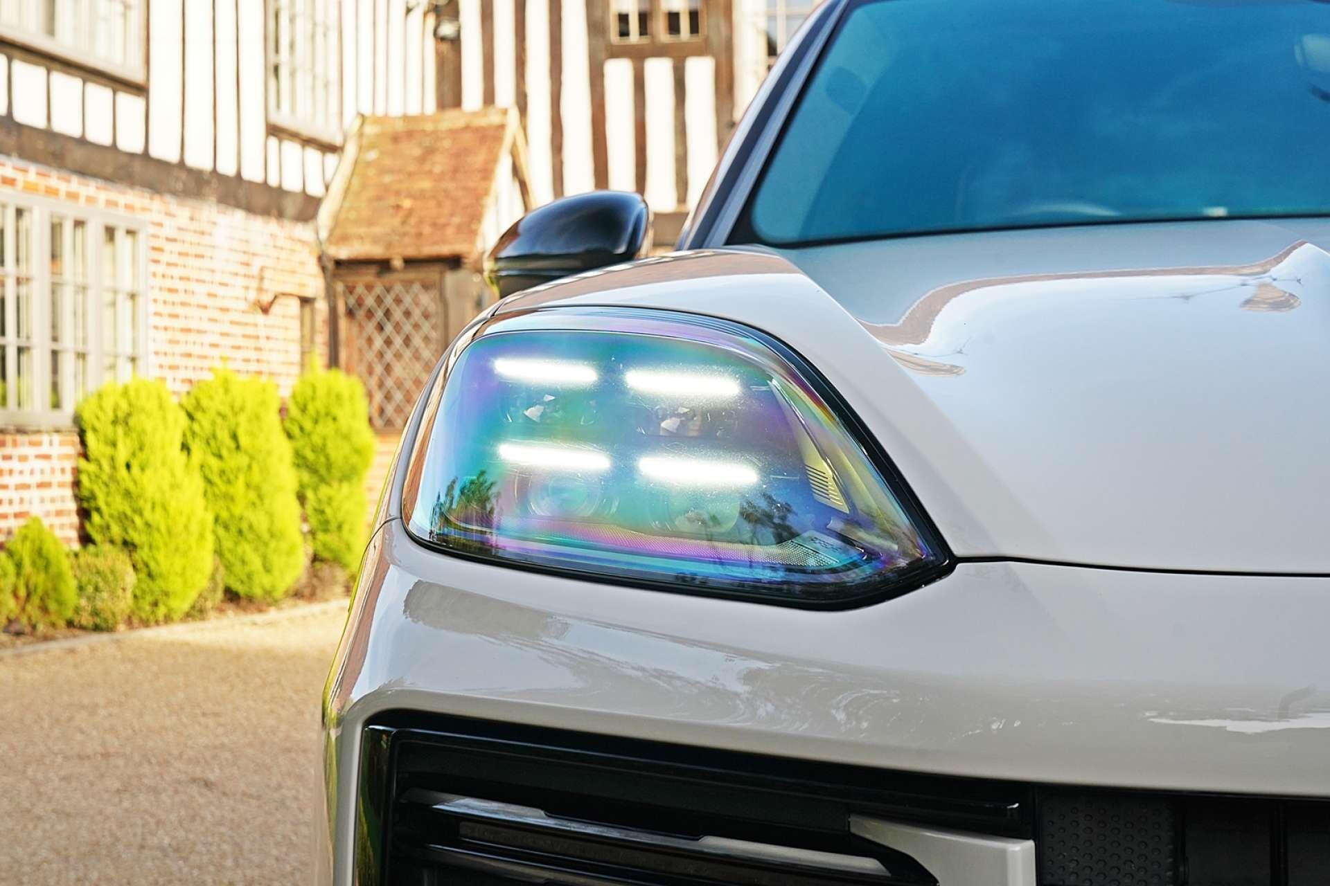 Porsche Cayenne view 10