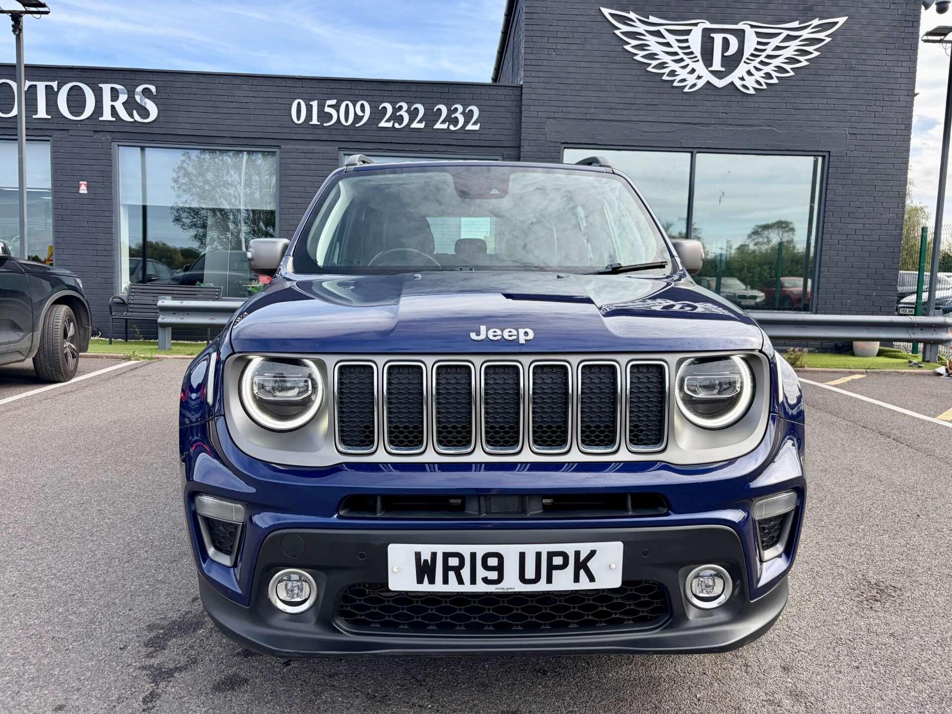 Jeep Renegade view 3