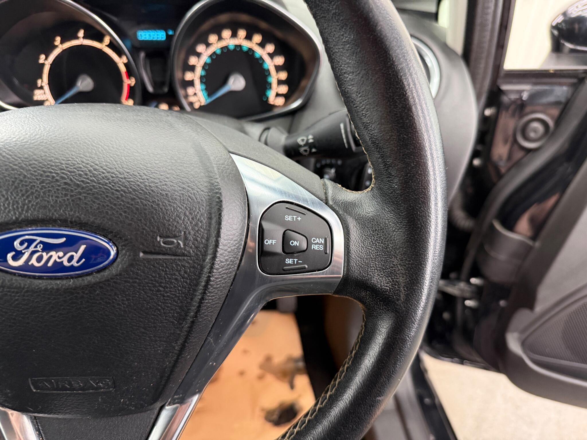 Ford Fiesta view 30