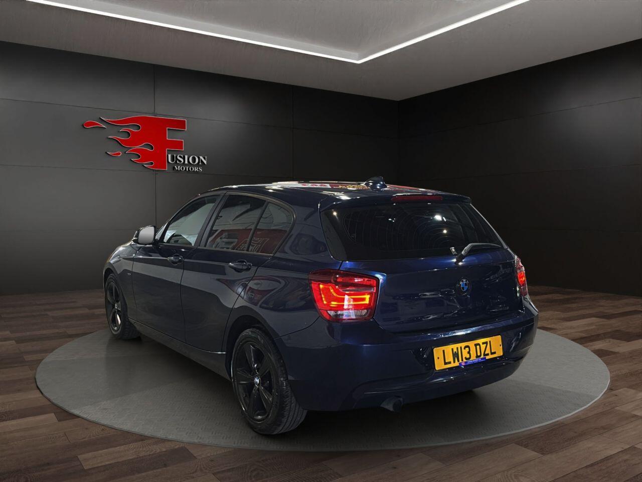 BMW 1 Series view 4