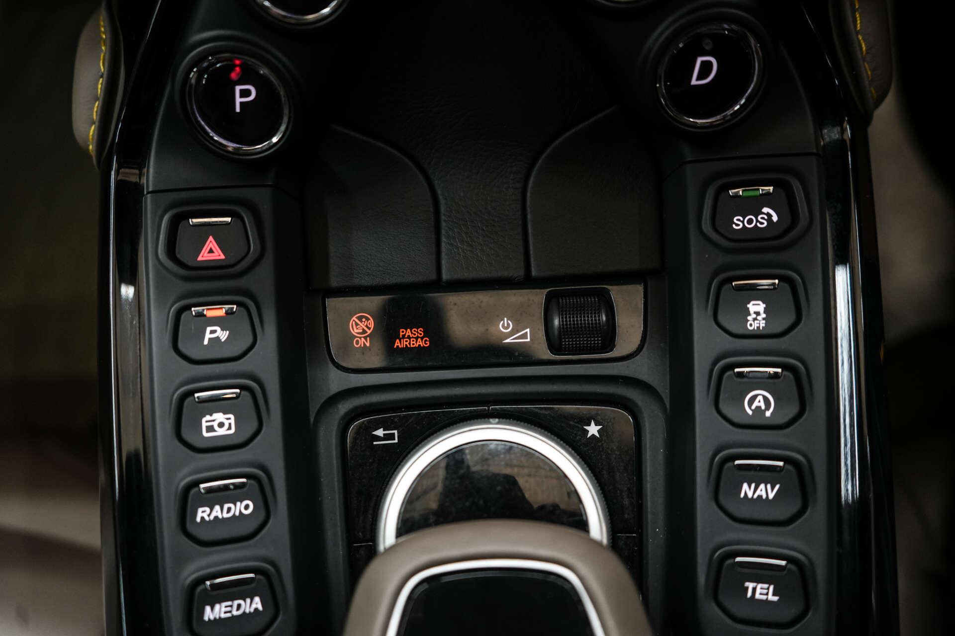 Aston Martin Vantage view 29
