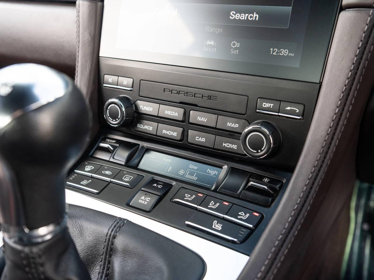 Porsche Cayman view 30